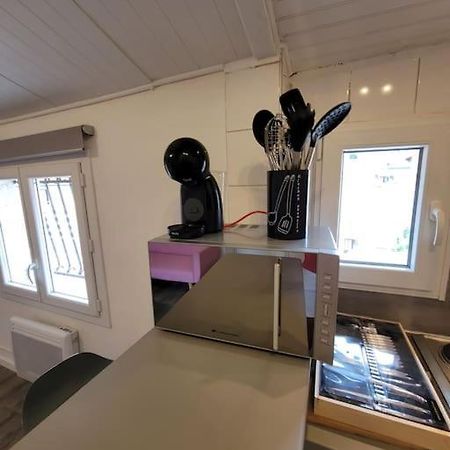 Fully Equipped Apartment 2 To 4 Beds Марсель Экстерьер фото