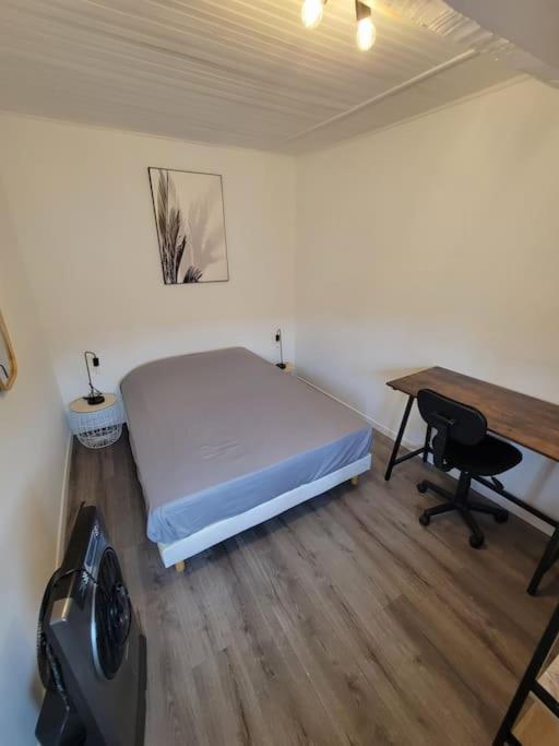 Fully Equipped Apartment 2 To 4 Beds Марсель Экстерьер фото