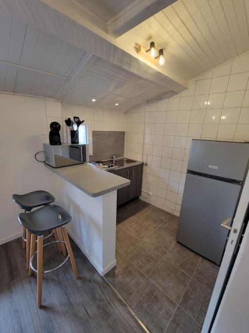 Fully Equipped Apartment 2 To 4 Beds Марсель Экстерьер фото