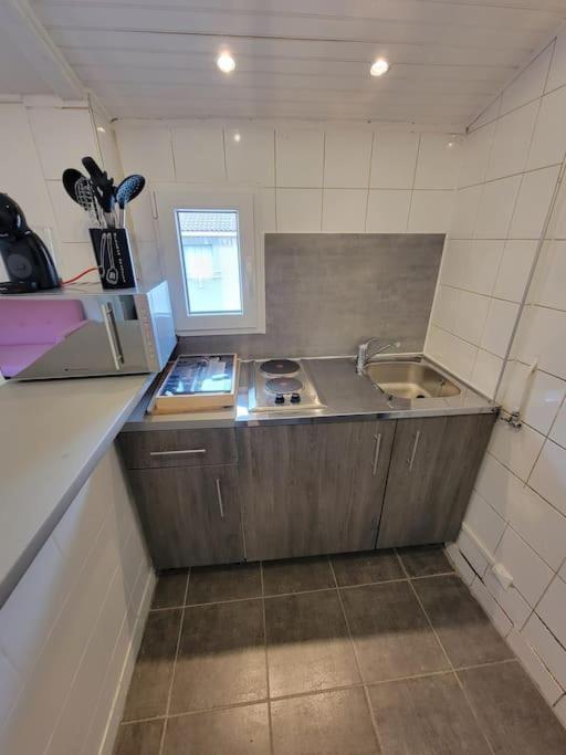 Fully Equipped Apartment 2 To 4 Beds Марсель Экстерьер фото
